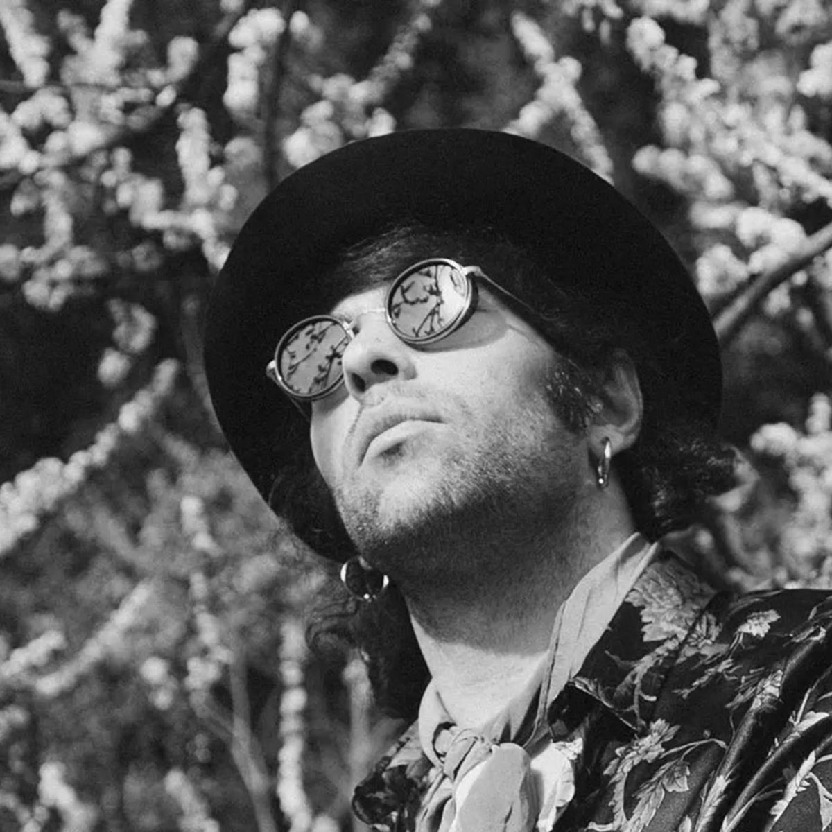 REUNION METAL EXPLORER